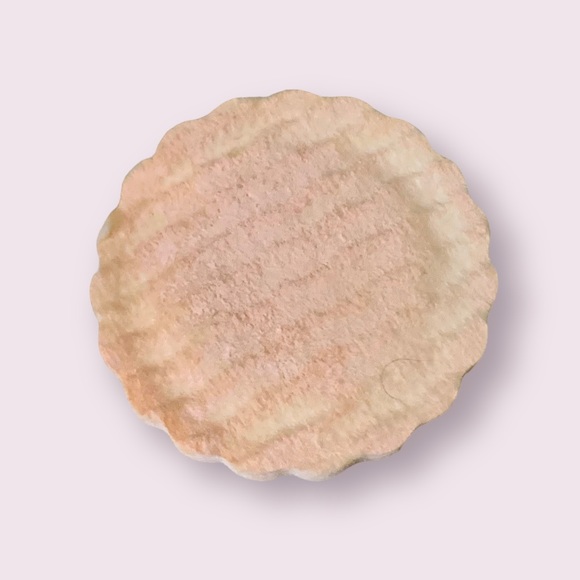 Vintage German Jasperware Jewelry Trinket Box Powder Box Cameo Motif Sage Green - Picture 4 of 14